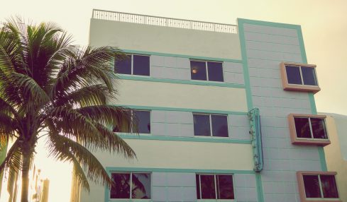 Hotel architecture photography: Art Deco District Miami Beach, Florida. | Decorating Diva Magazine